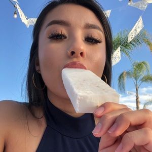 Meet your Posher, Bereniz